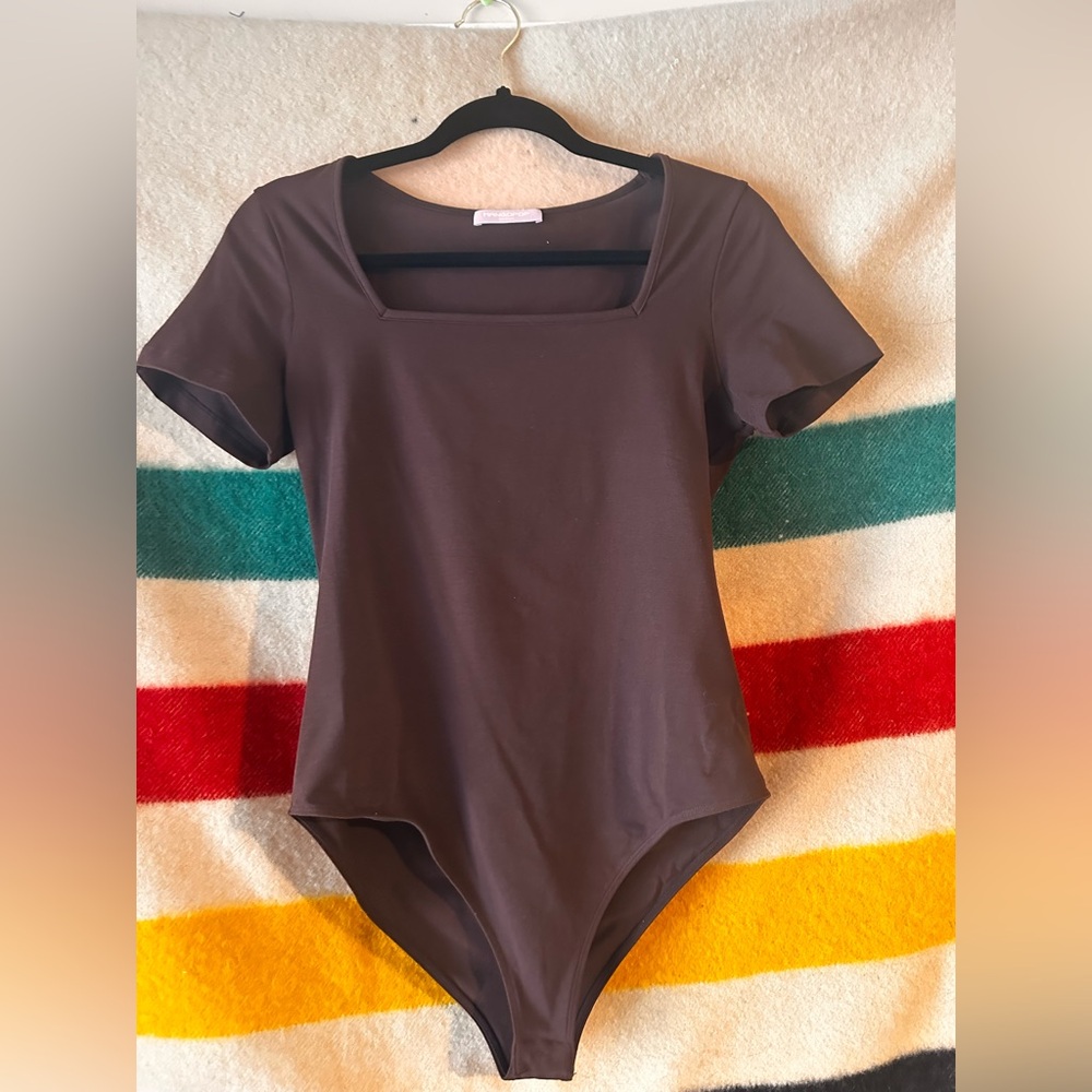 Brown square neck body suit